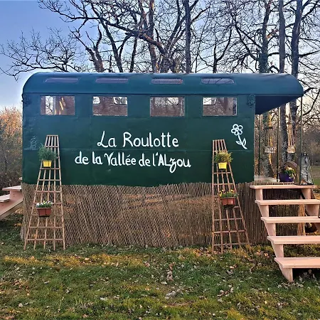 مكان تخييم La Roulotte De La Vallee De L'alzou غرامات